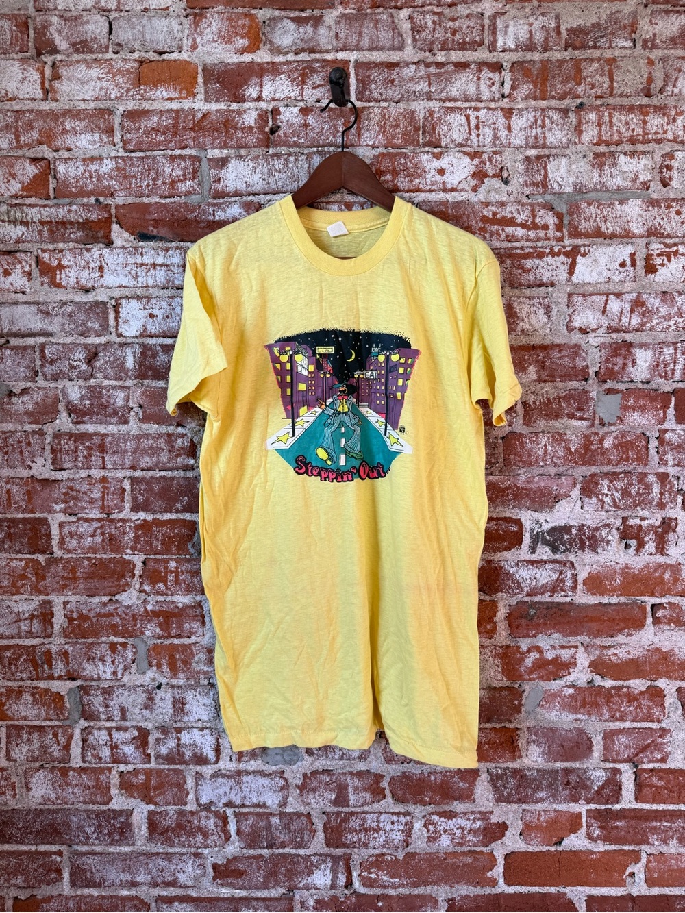Vintage Stepping Out 1970s Tee Shirt Cotton Xl Multi Colored Single Stitche
